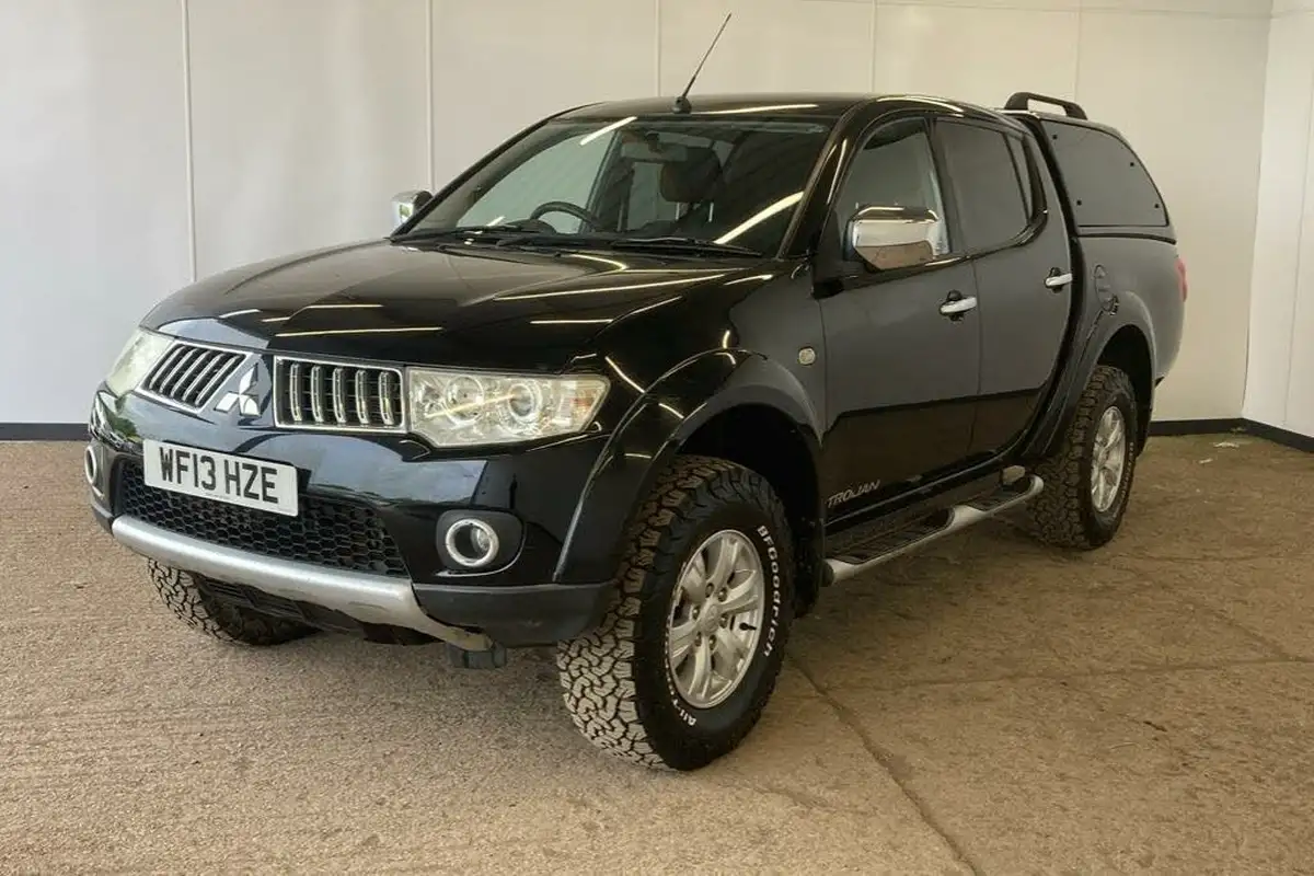 2013-mitsubishi-l200-25td-trojan-big-2
