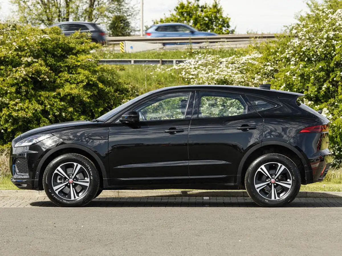 2022-jaguar-e-pace-20-d200-r-dynamic-s-big-3