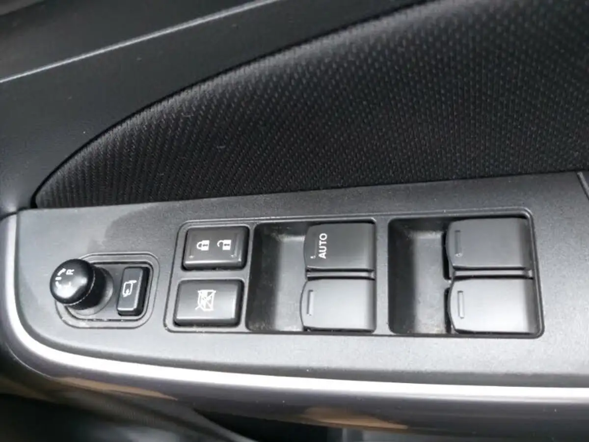 2022-suzuki-swift-12-dualjet-sz5-allgrip-big-11