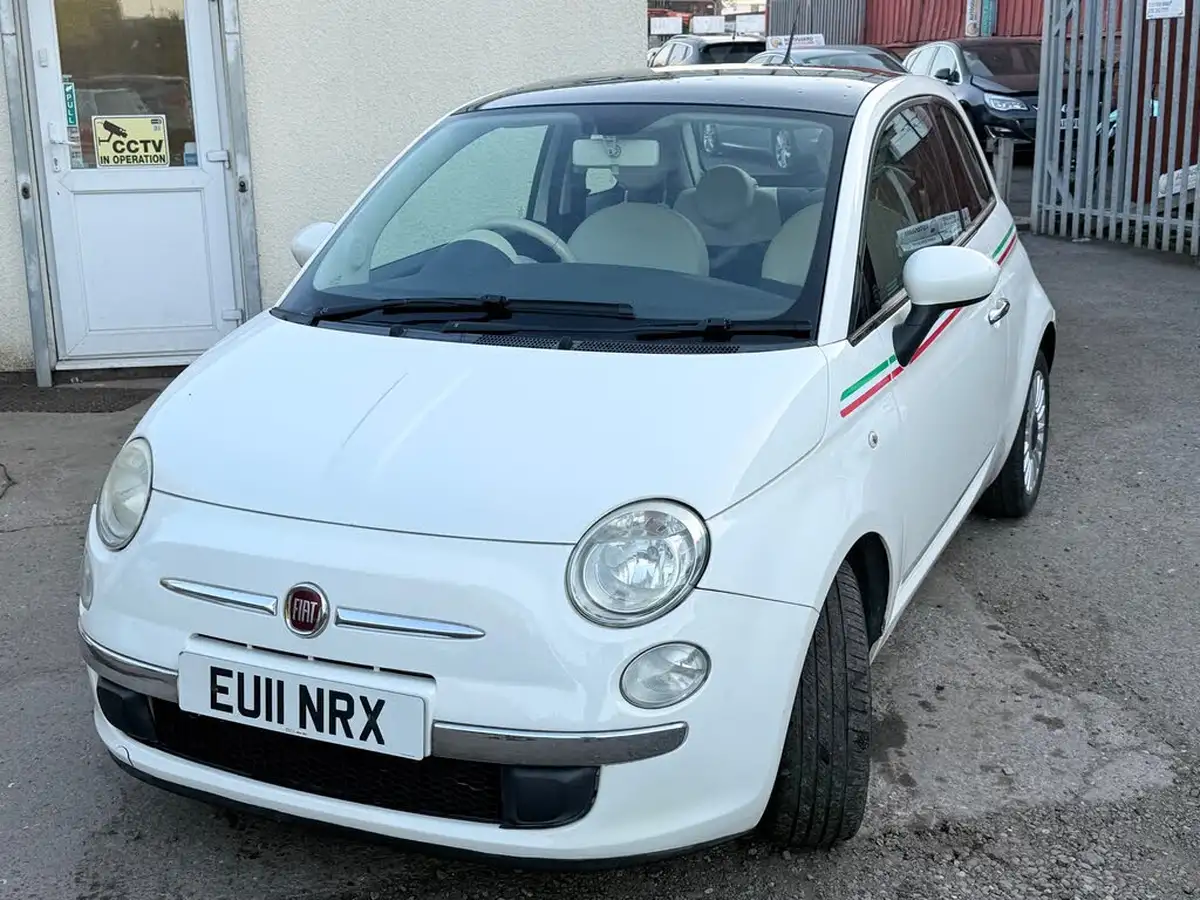 2011-fiat-500-12-lounge-big-6