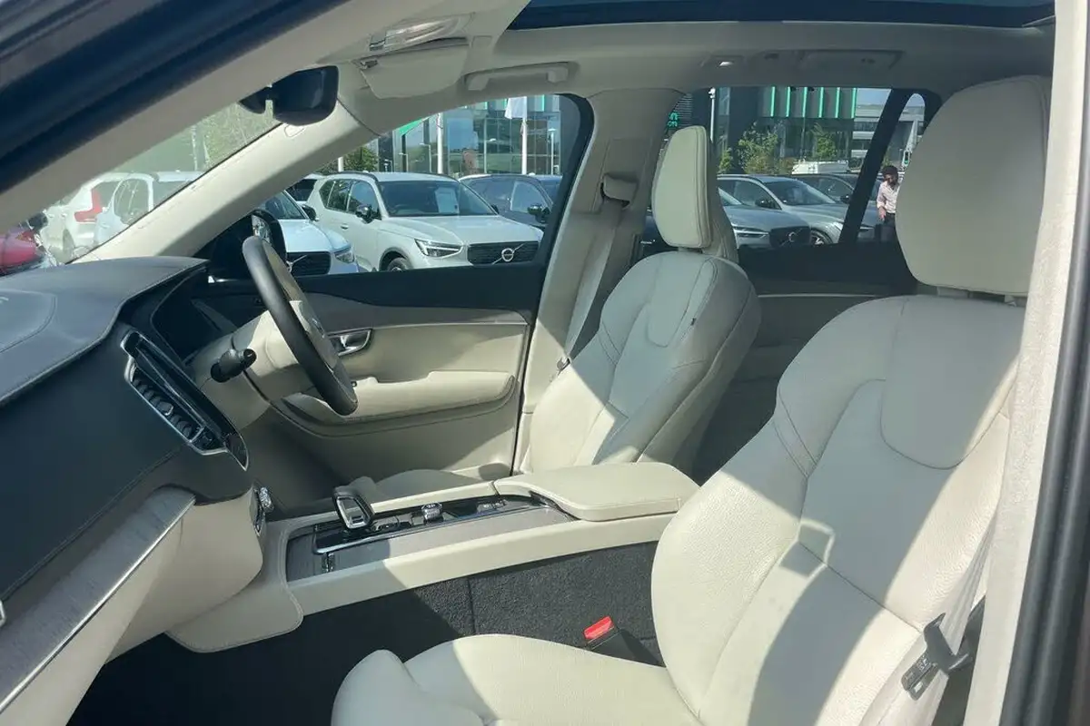 2024-volvo-xc90-20-t8-plus-big-28