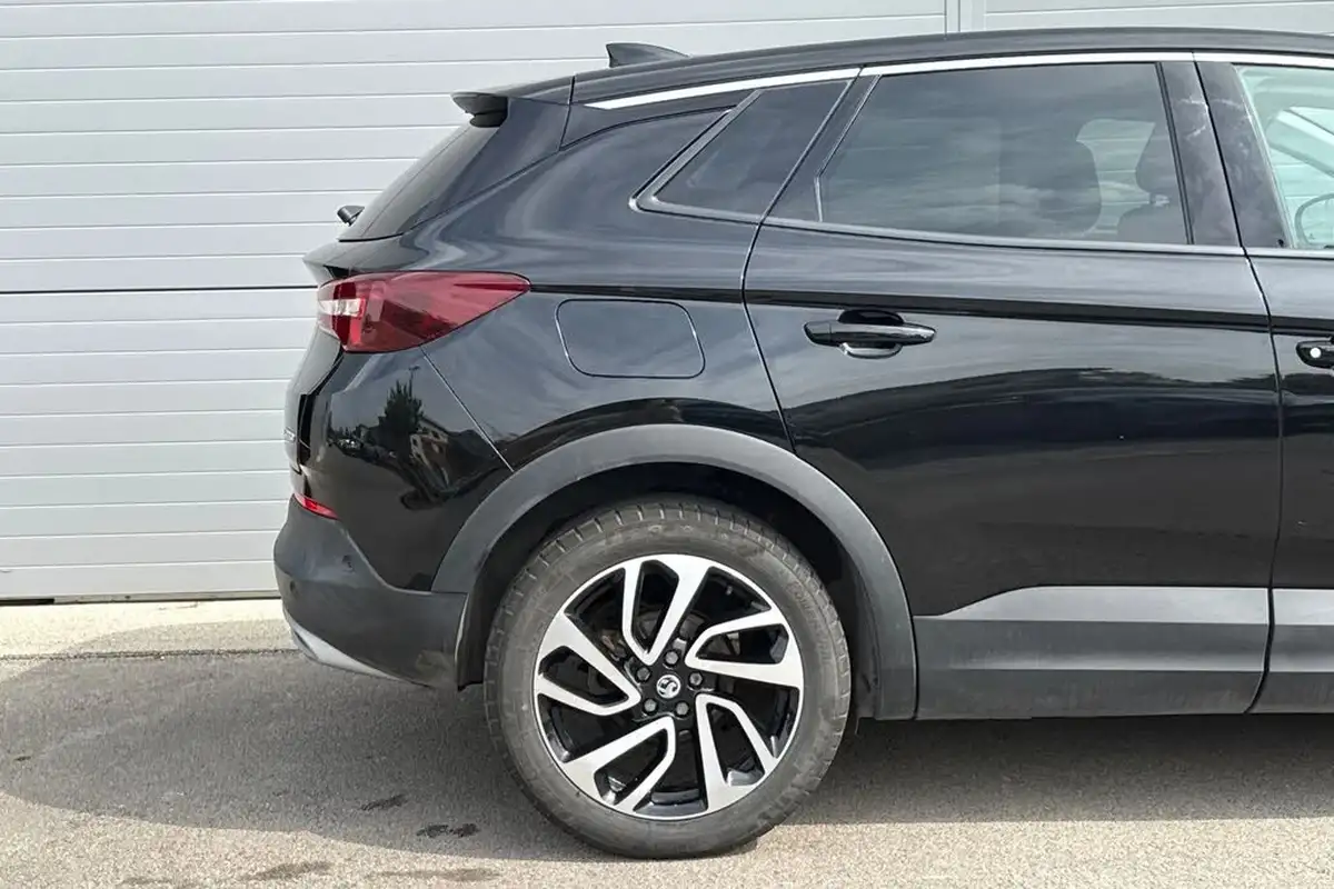 2018-vauxhall-grandland-x-12-elite-nav-132ps-big-32