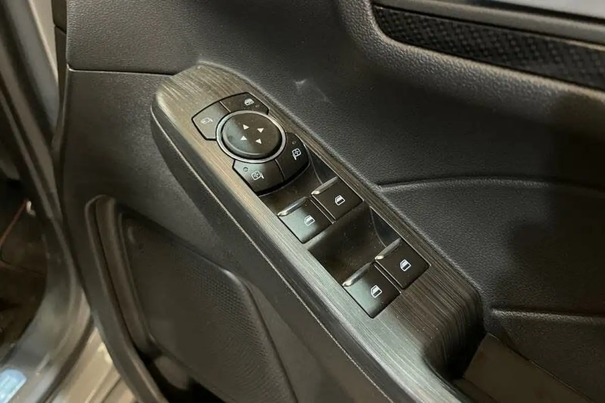 2021-ford-kuga-15-st-line-edition-big-15
