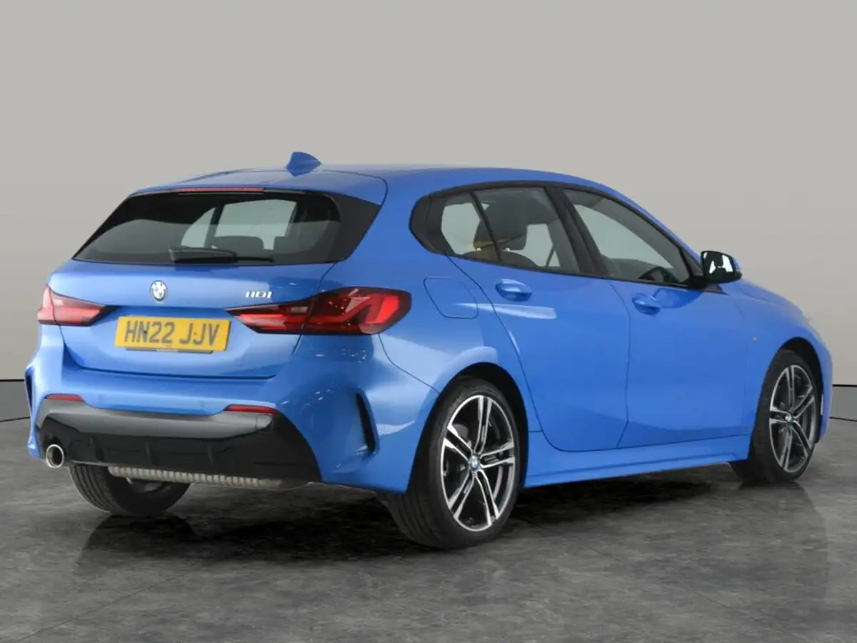 2022-bmw-1-series-15-118i-m-sport-lcp-dct-big-12