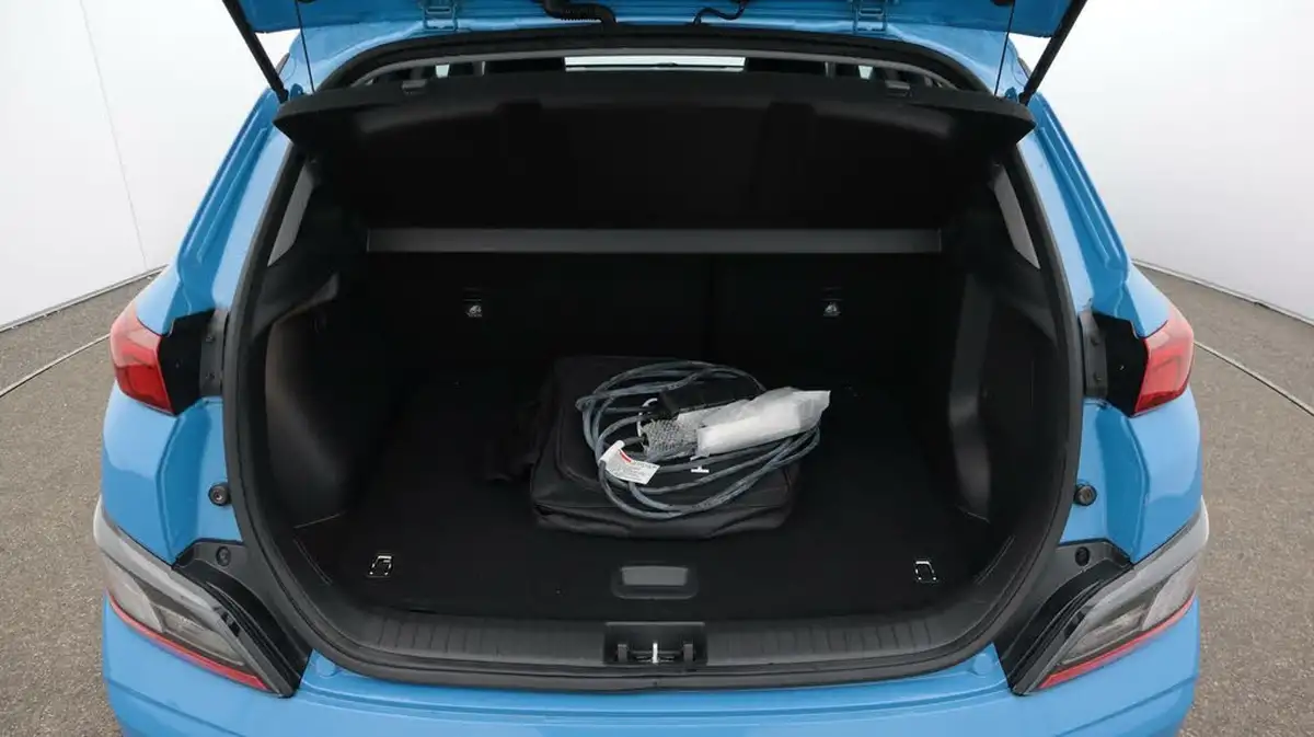 2022-hyundai-kona-e-premium-204ps-64kwh-7kw-obc-big-17