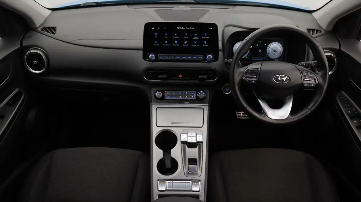 2022-hyundai-kona-e-premium-204ps-64kwh-7kw-obc-big-13