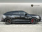2022-lamborghini-urus-40-no-trim-small-1