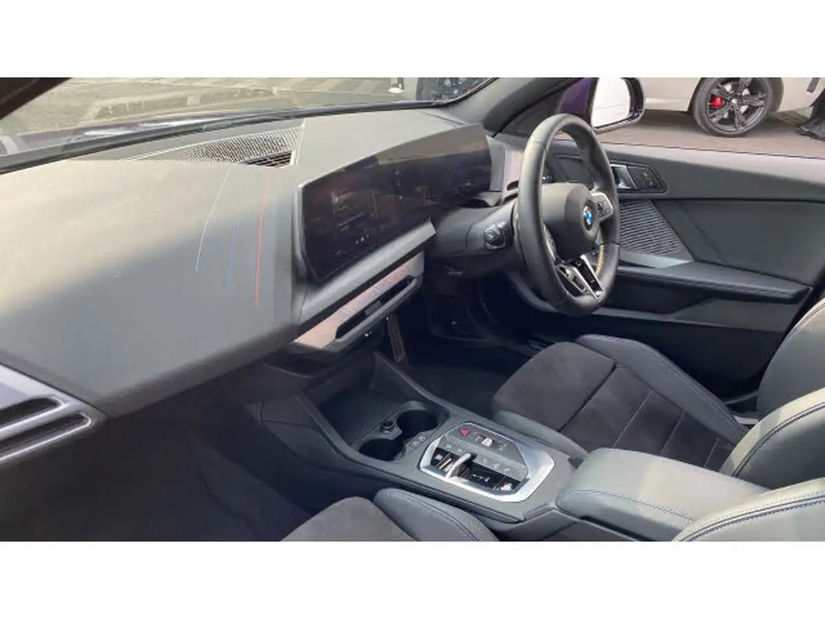 2024-bmw-1-series-15-120-m-sport-big-6