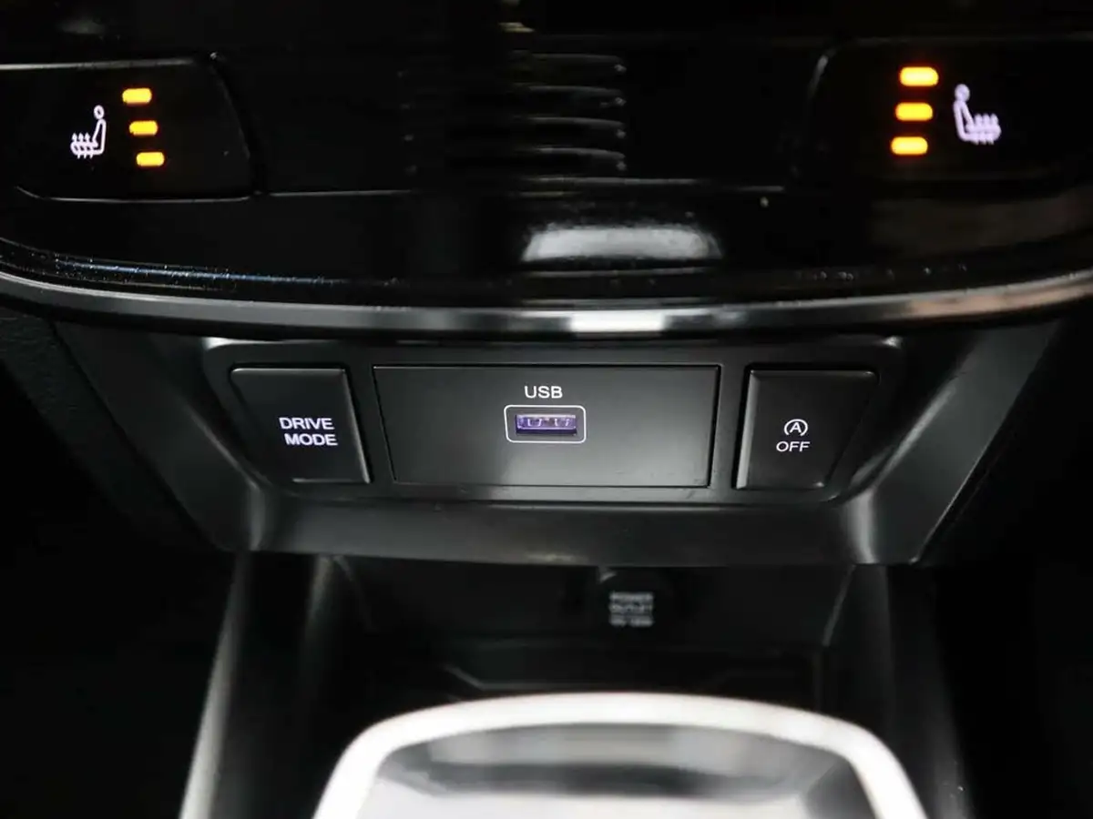 2022-kgm-ssangyong-tivoli-15-ultimate-auto-big-29