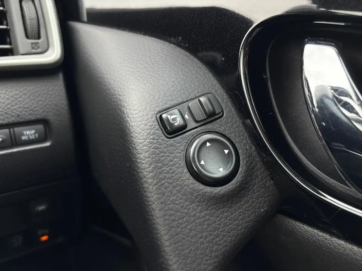 2016-nissan-qashqai-15dci-tekna-big-28
