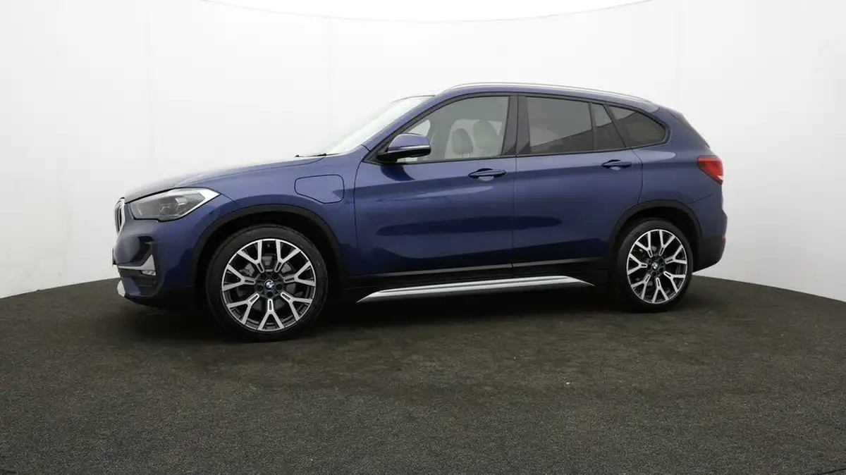 2021-bmw-x1-15-xdrive-25e-phev-xline-big-57