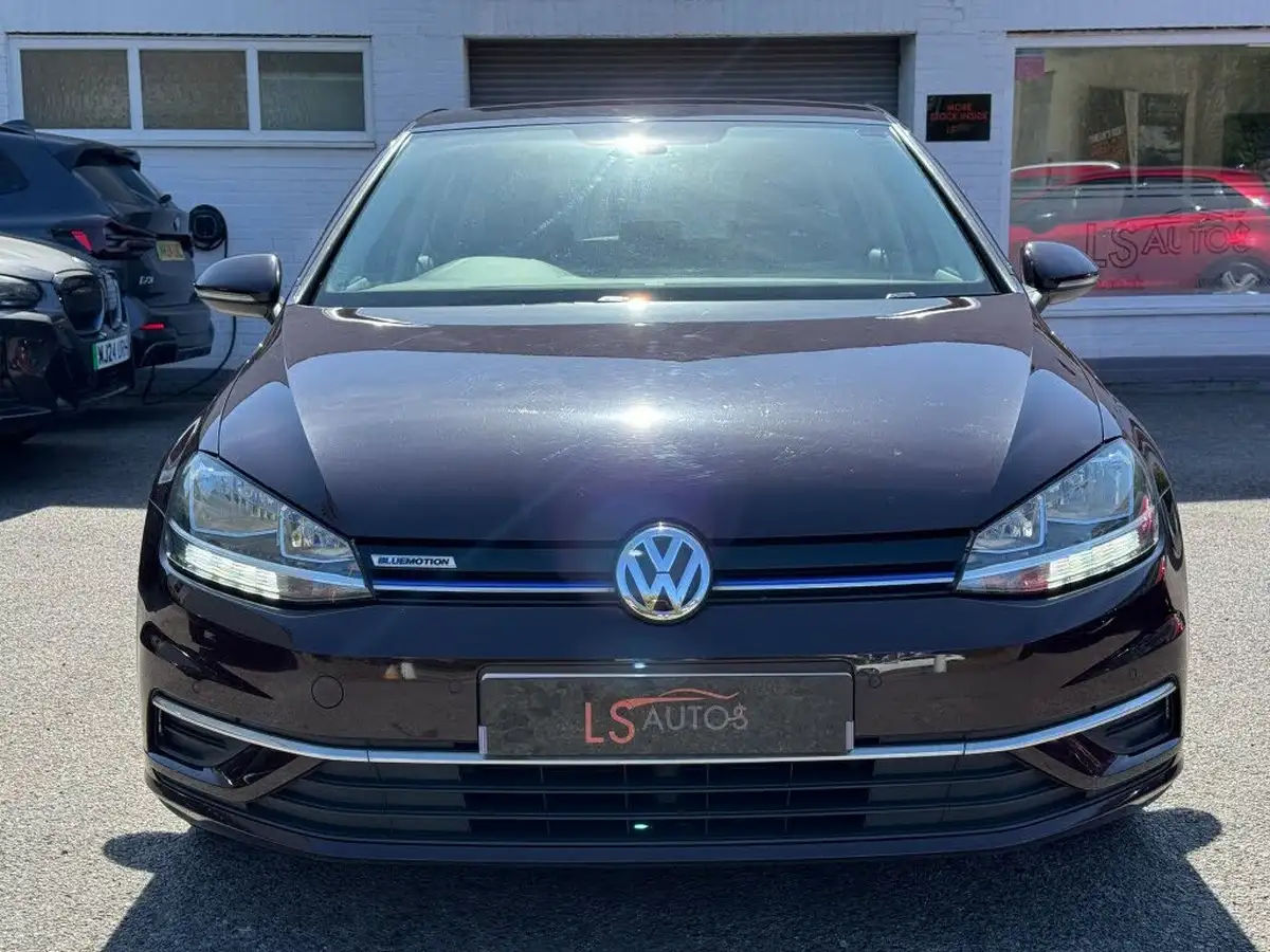 2017-volkswagen-golf-15-tsi-se-nav-hatchback-5d-big-8