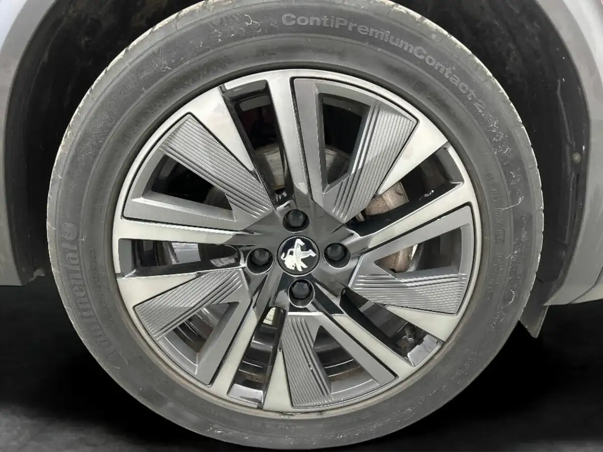 2022-peugeot-2008-suv-e-gt-premium-big-11