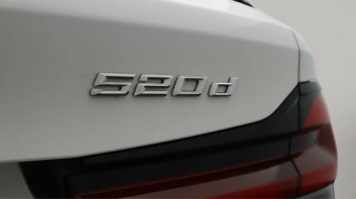2020-bmw-5-series-big-21