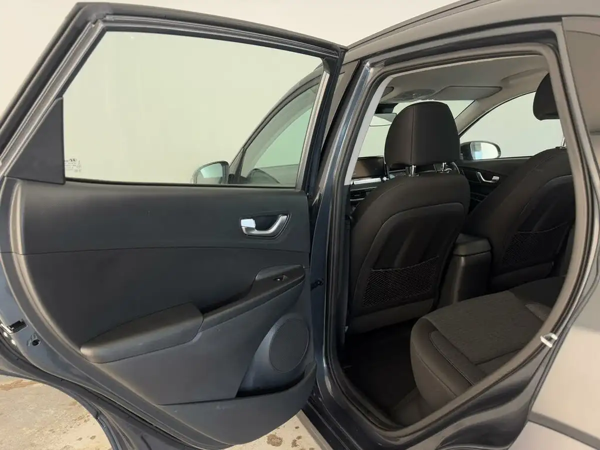 2022-hyundai-kona-e-se-connect-big-24