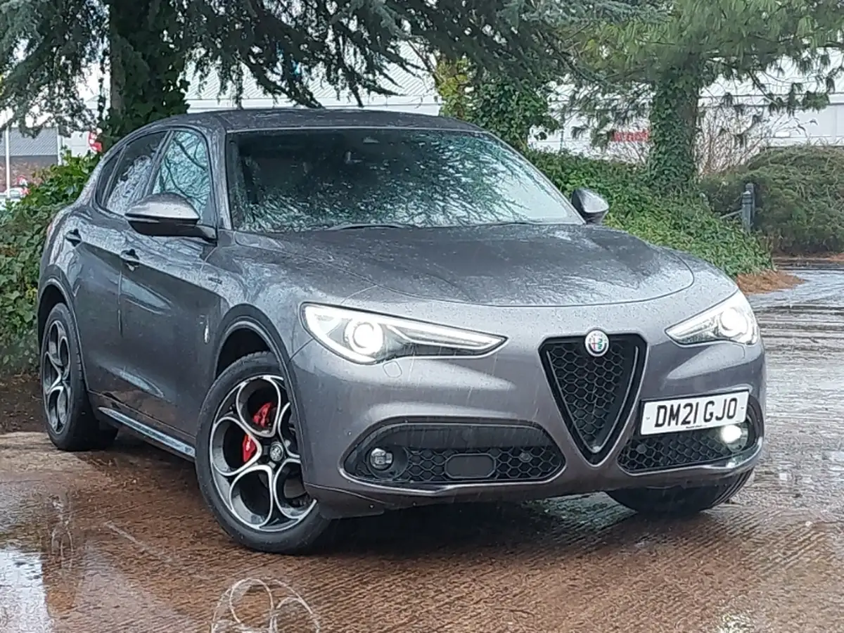 2021-alfa-romeo-stelvio-22td-veloce-big-0