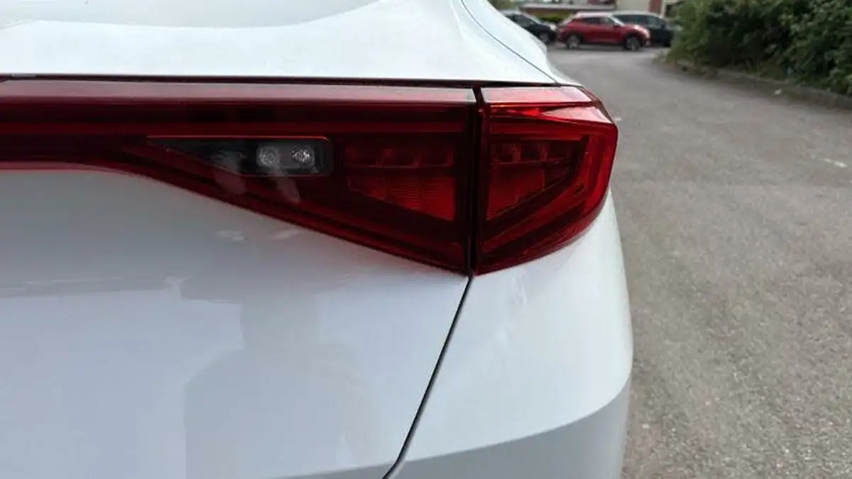2022-cupra-formentor-15-tsi-v2-dsg-big-17