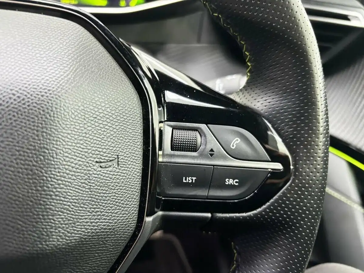 2021-peugeot-208-12-puretech-gt-100bhp-big-21