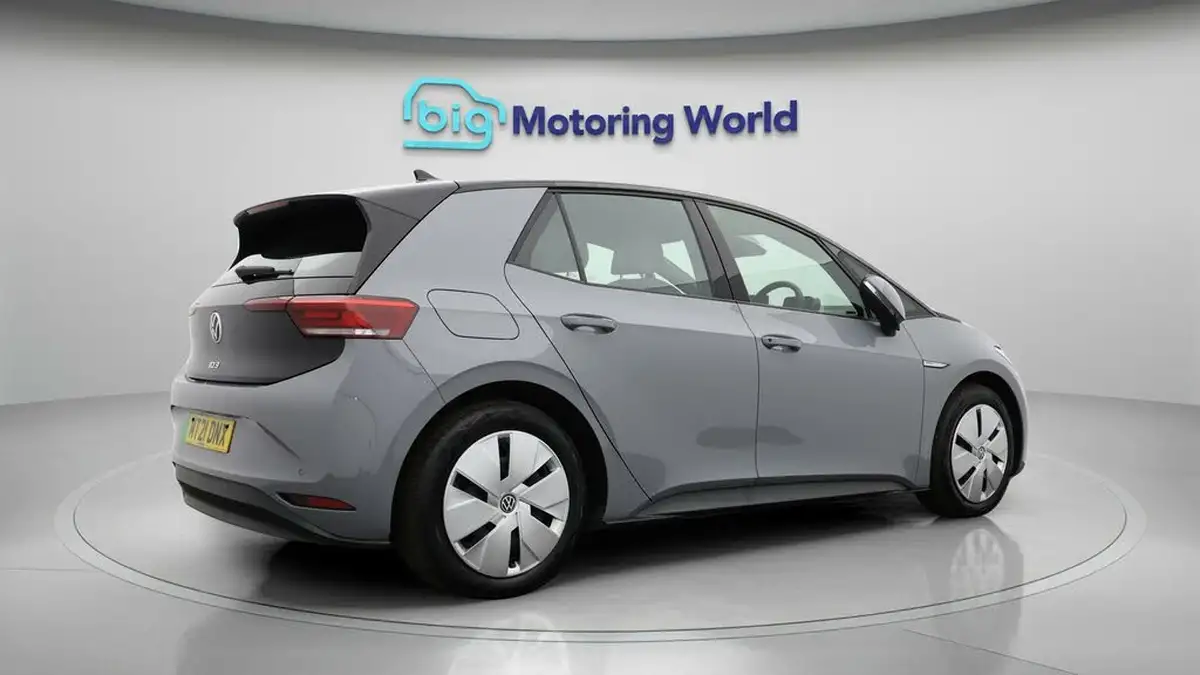 2021-volkswagen-id3-e-life-204ps-58kwh-pro-performance-big-6
