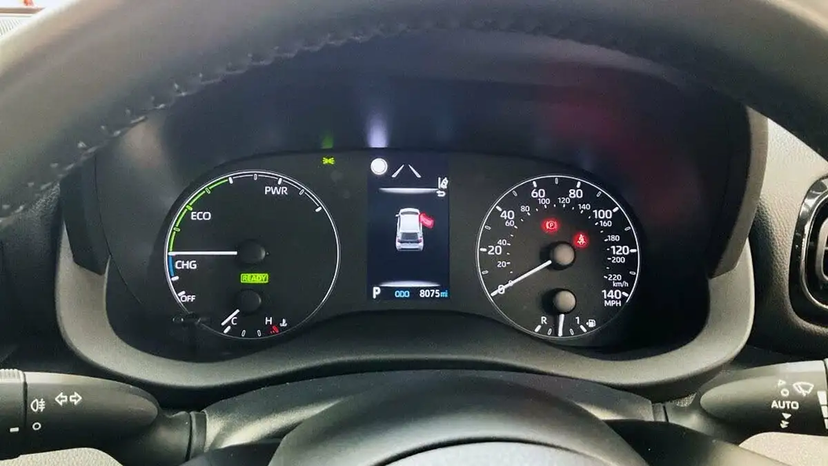 2022-toyota-yaris-15-vvt-i-icon-big-6