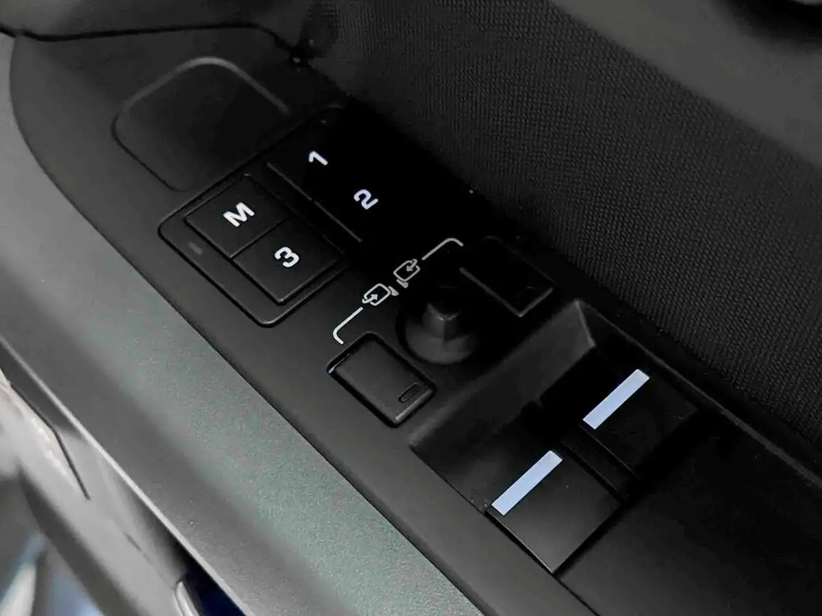 2023-land-rover-90-defender-30-d300-x-big-22