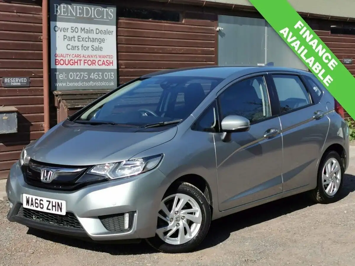 2016-honda-jazz-13-i-vtec-se-cvt-big-0