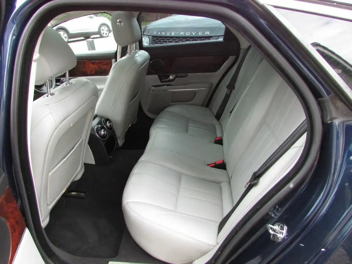 2011-jaguar-xj-series-30td-xj-premium-luxury-lwb-big-8