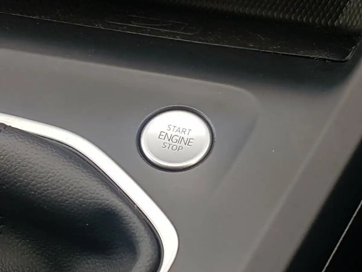 2021-volkswagen-golf-15-tsi-active-150ps-big-18
