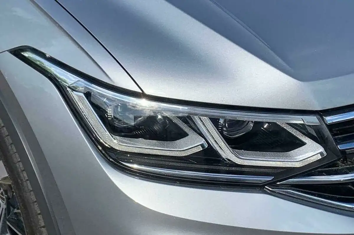 2022-volkswagen-tiguan-allspace-15-tsi-r-line-big-17