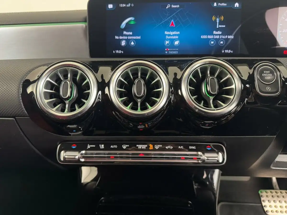 2022-mercedes-benz-cla-13-cla-180-amg-line-premium-shooting-brake-5d-big-30