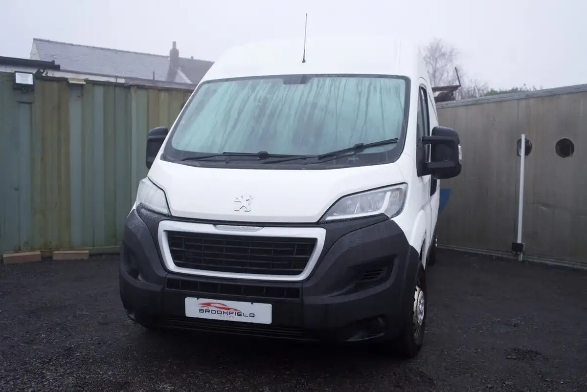 2019-peugeot-boxer-22-bluehdi-professional-335-l3-h2-panel-big-4