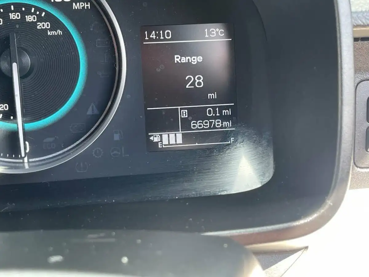 2017-suzuki-ignis-12-dualjet-sz3-big-18