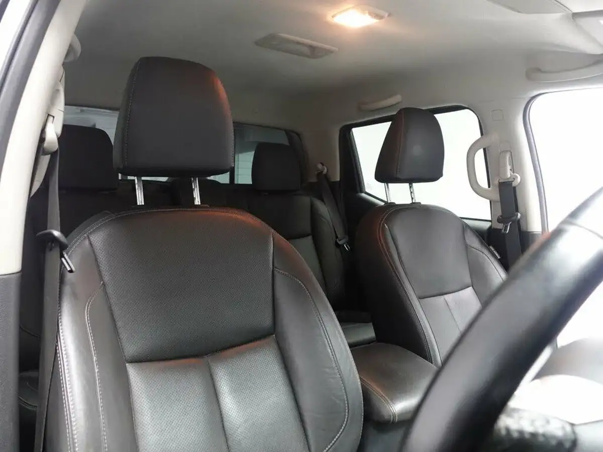 2021-nissan-navara-23dci-tt-tekna-8-navileather-auto-big-1