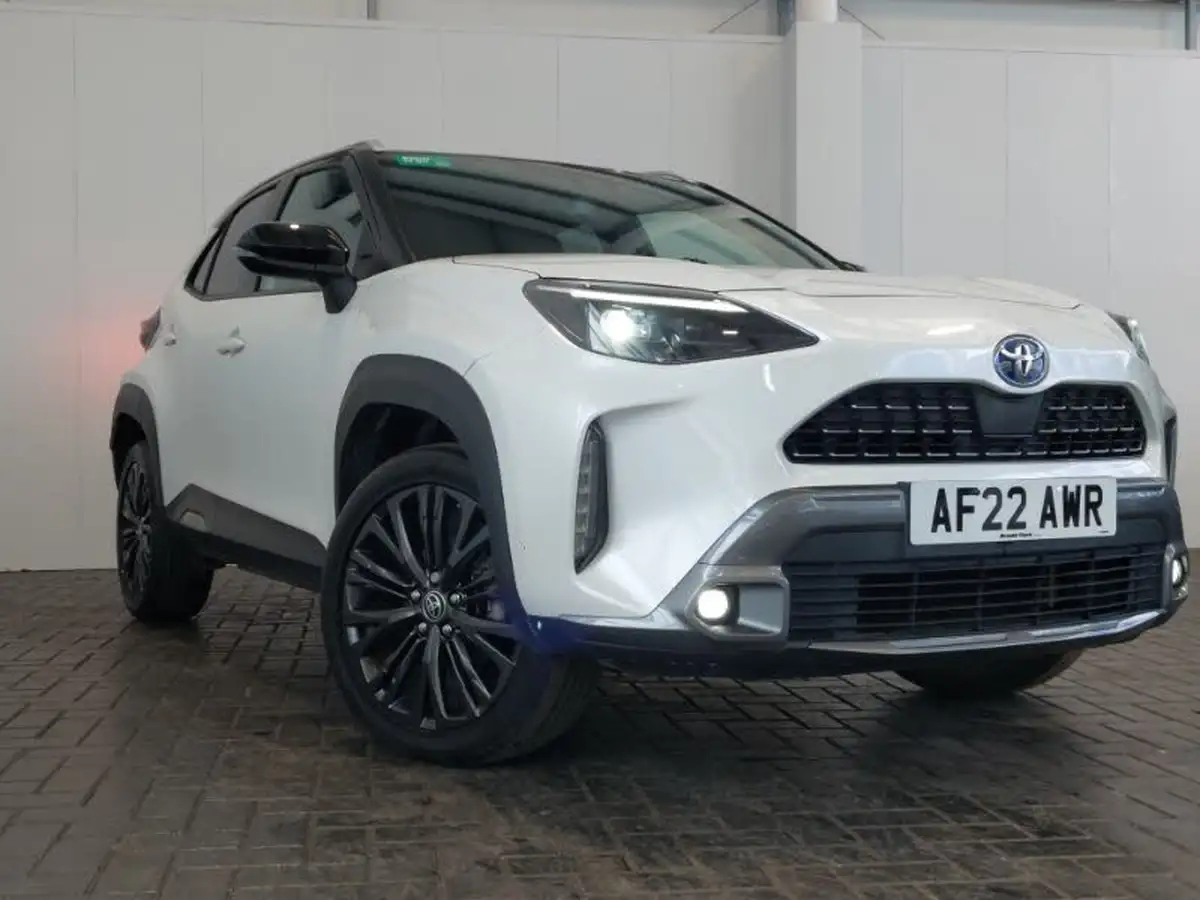 2022-toyota-yaris-cross-15-vvt-i-dynamic-big-8