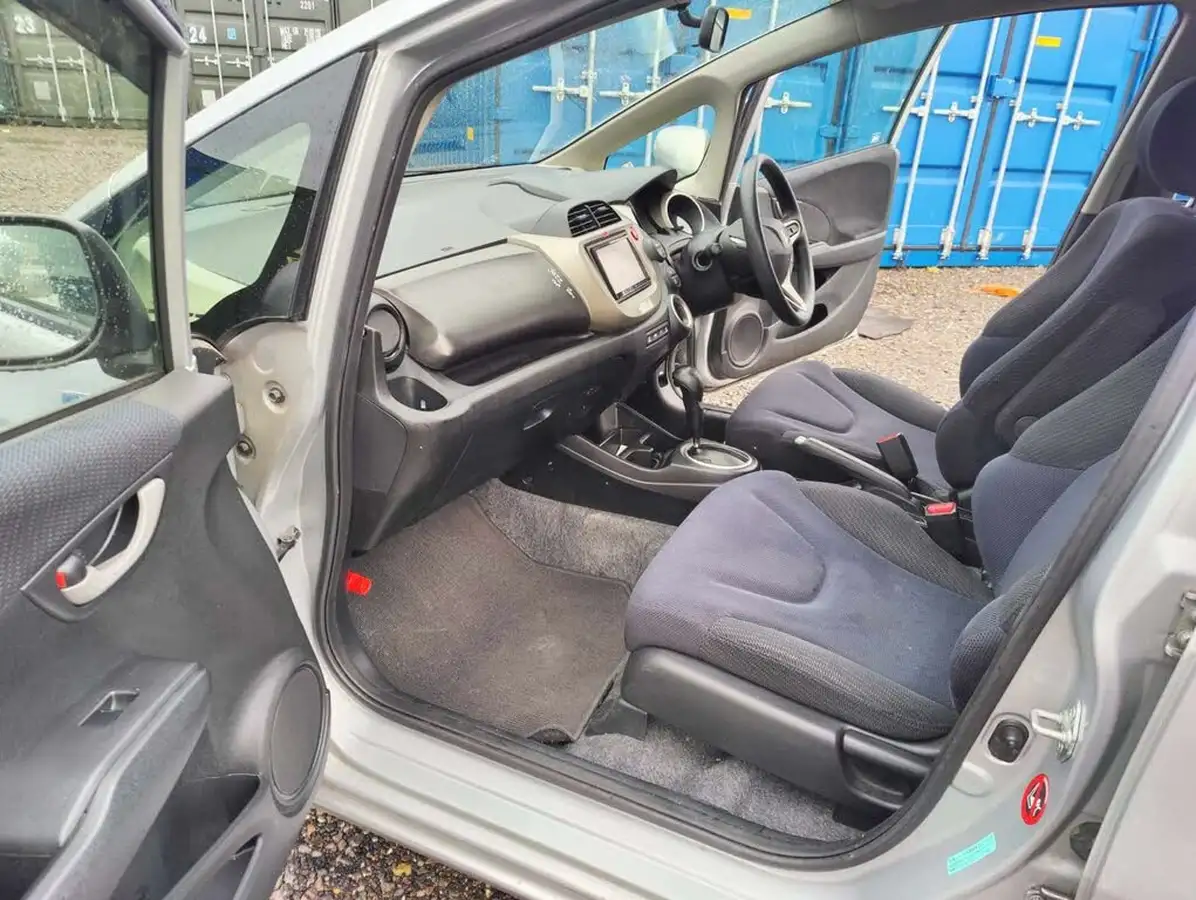 2013-honda-jazz-big-4