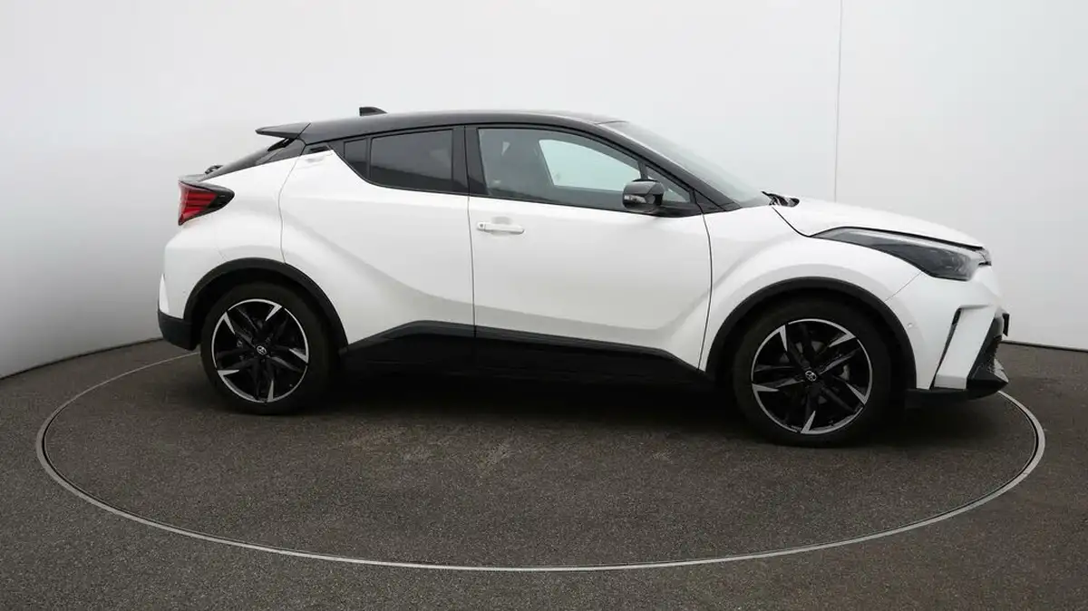 2022-toyota-c-hr-18-vvt-i-gr-sport-big-39