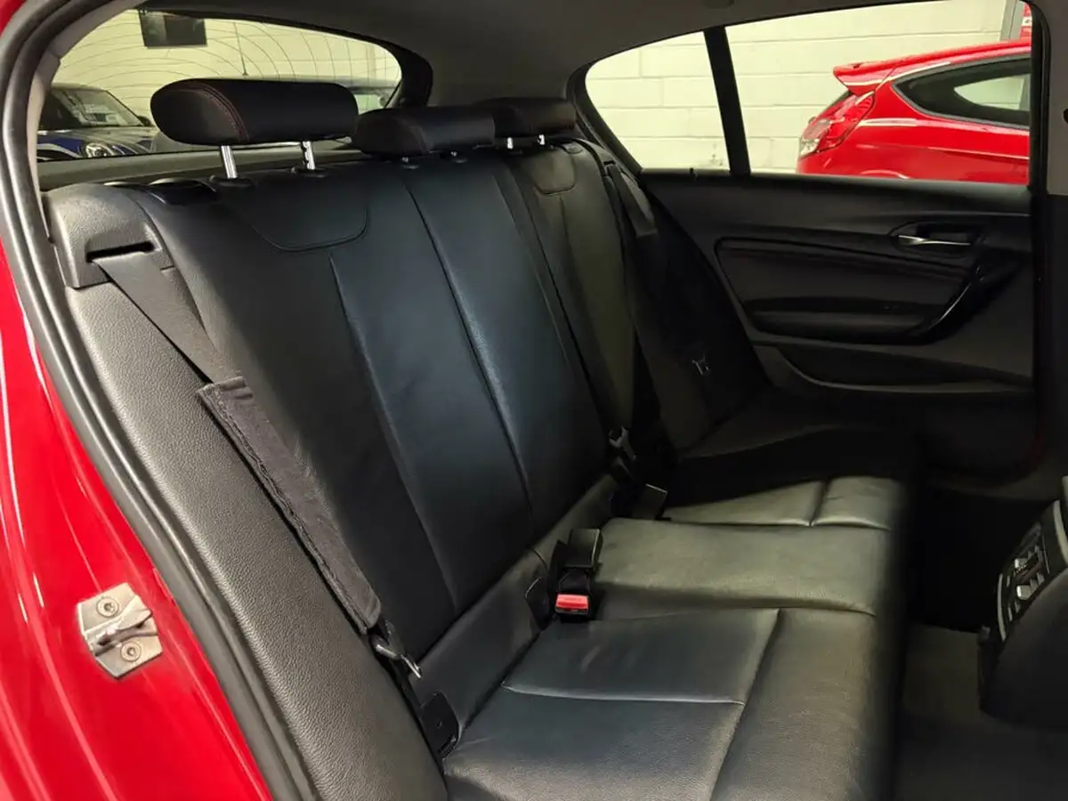 2012-bmw-1-series-20td-118d-sport-hatchback-5d-big-43