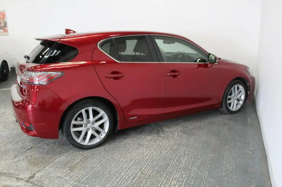 2014-lexus-ct-200h-18-premier-big-10