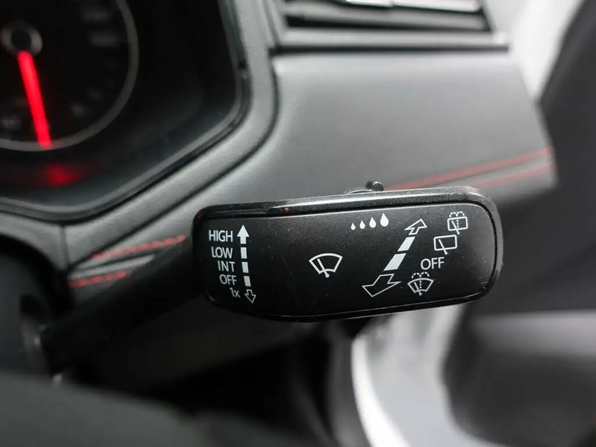 2021-seat-ibiza-10-tsi-fr-95ps-big-28