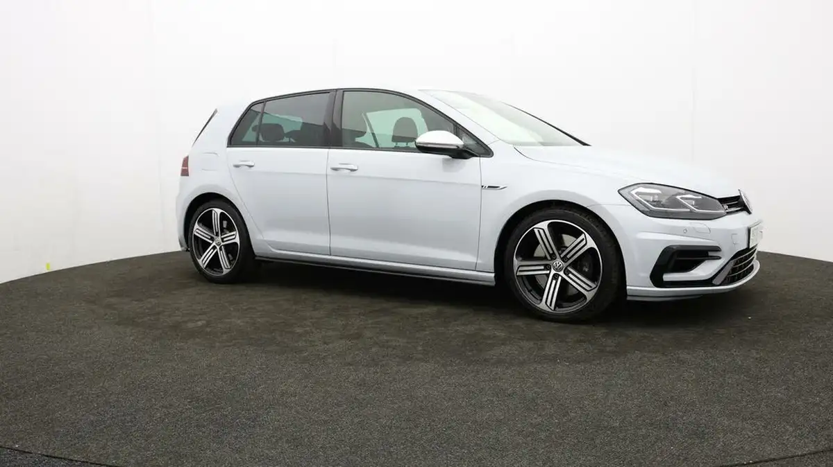 2019-volkswagen-golf-20-tsi-r-300ps-hatchback-5d-dsg-big-37