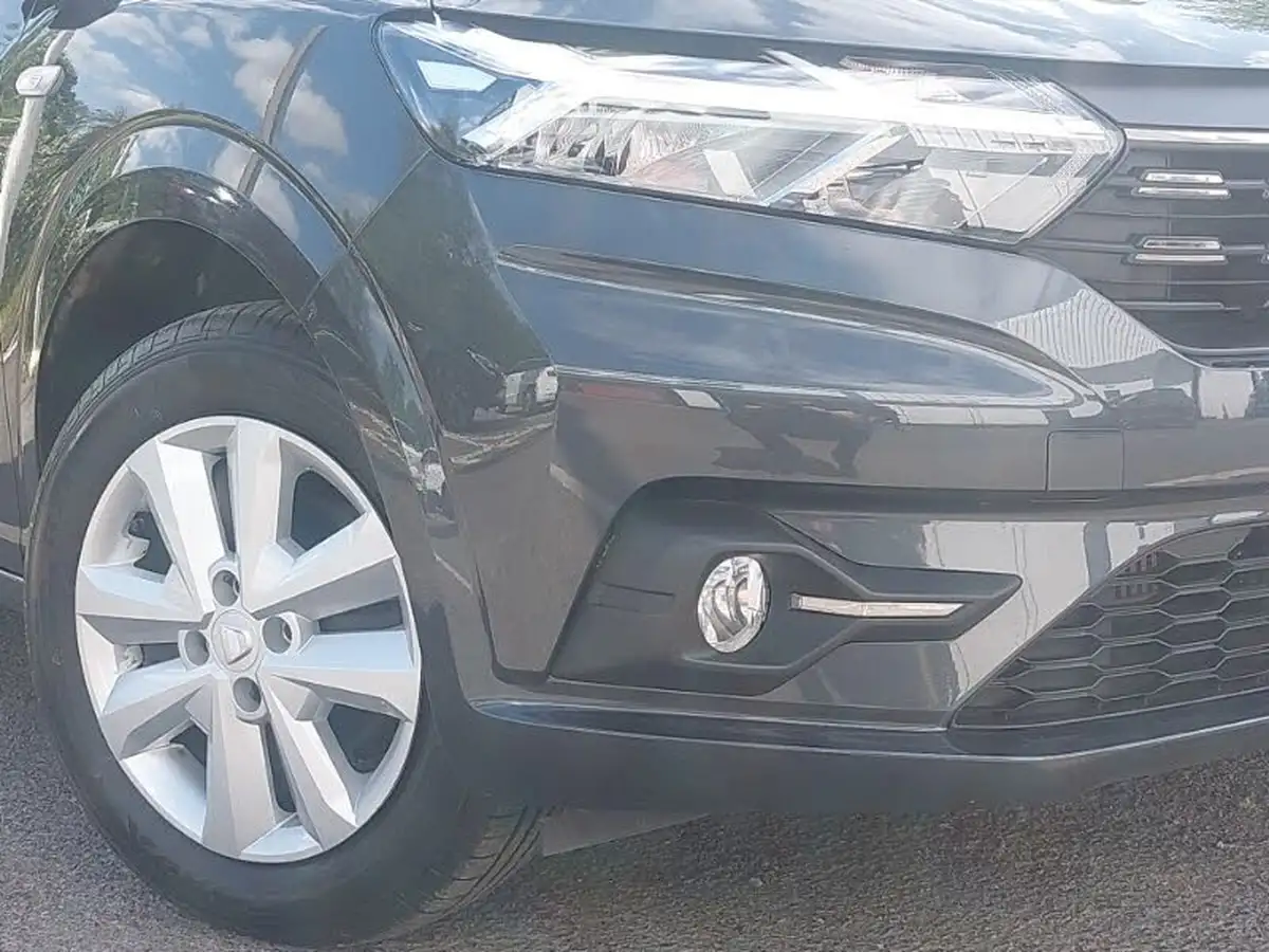 2023-dacia-sandero-10-tce-comfort-90bhp-cvt-big-8