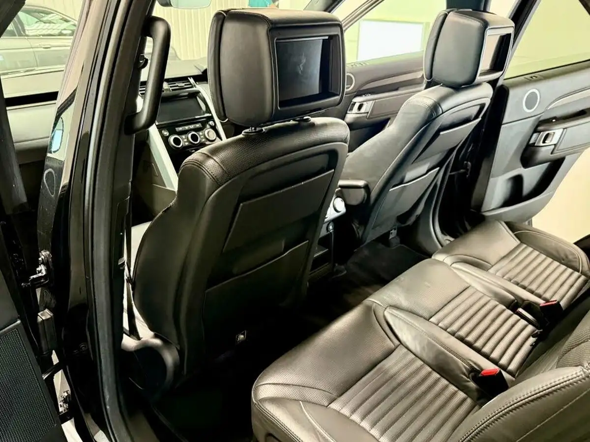2020-land-rover-discovery-30-sd6-hse-luxury-big-33