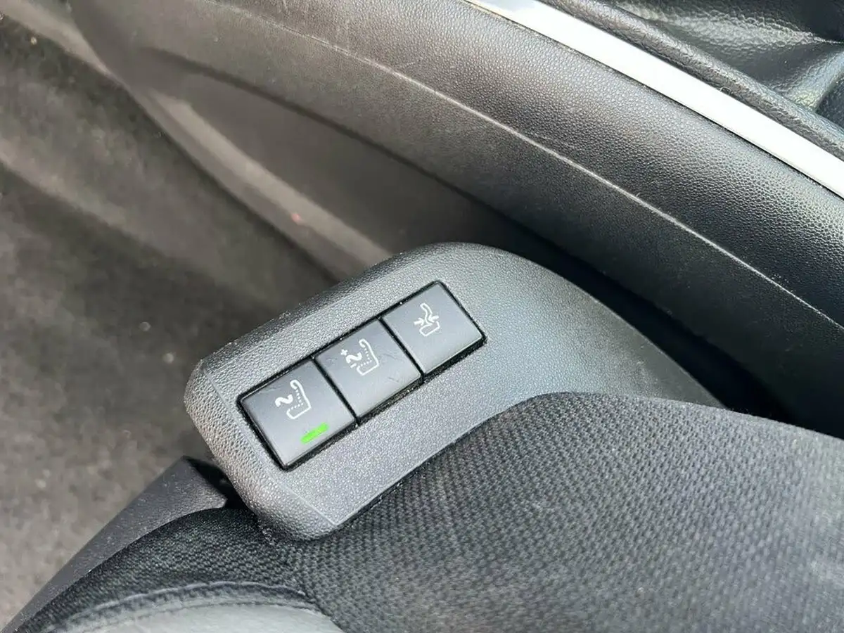 2018-citroen-grand-c4-spacetourer-15bluehdi-flair-big-29