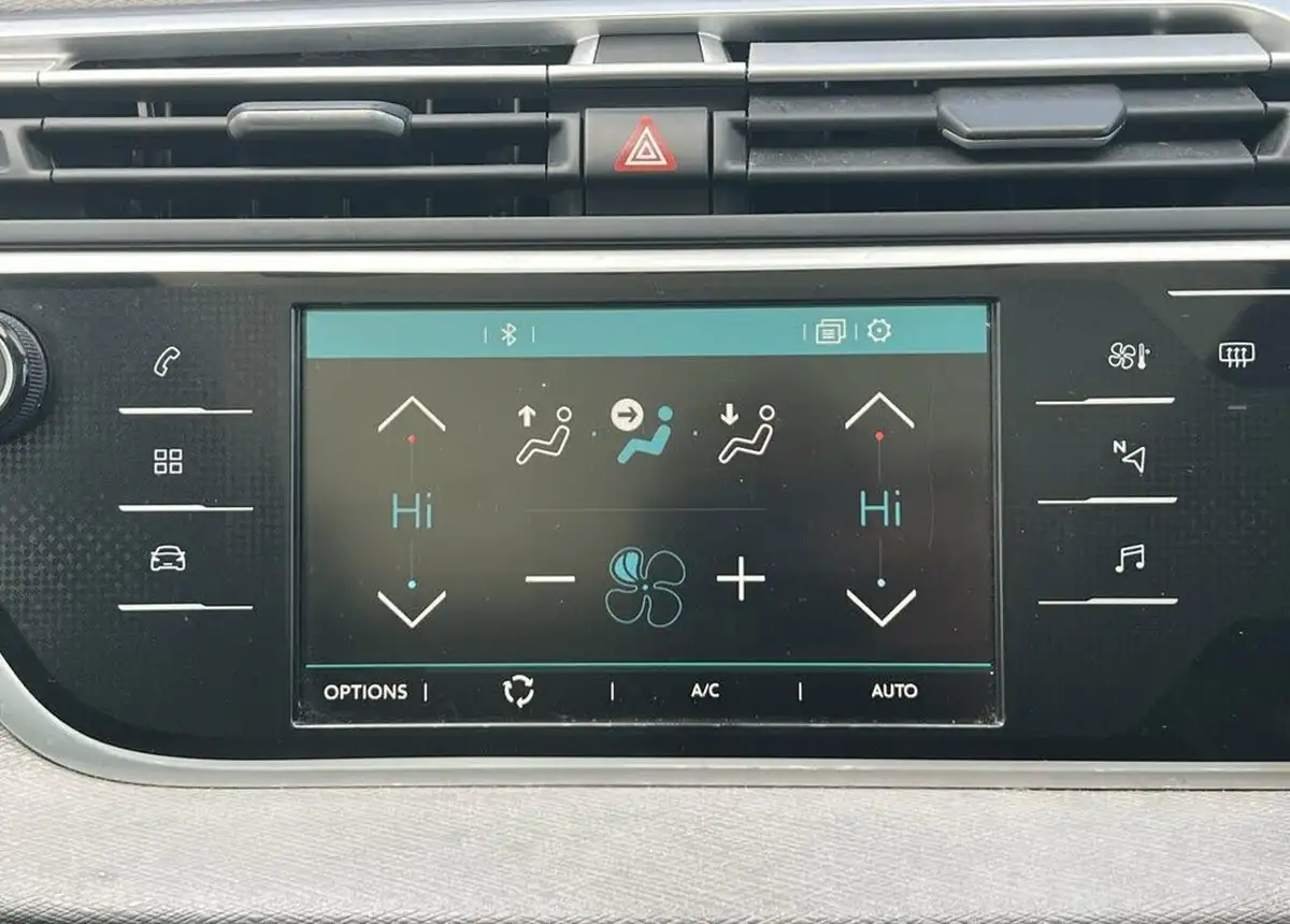2018-citroen-grand-c4-spacetourer-15bluehdi-flair-big-53