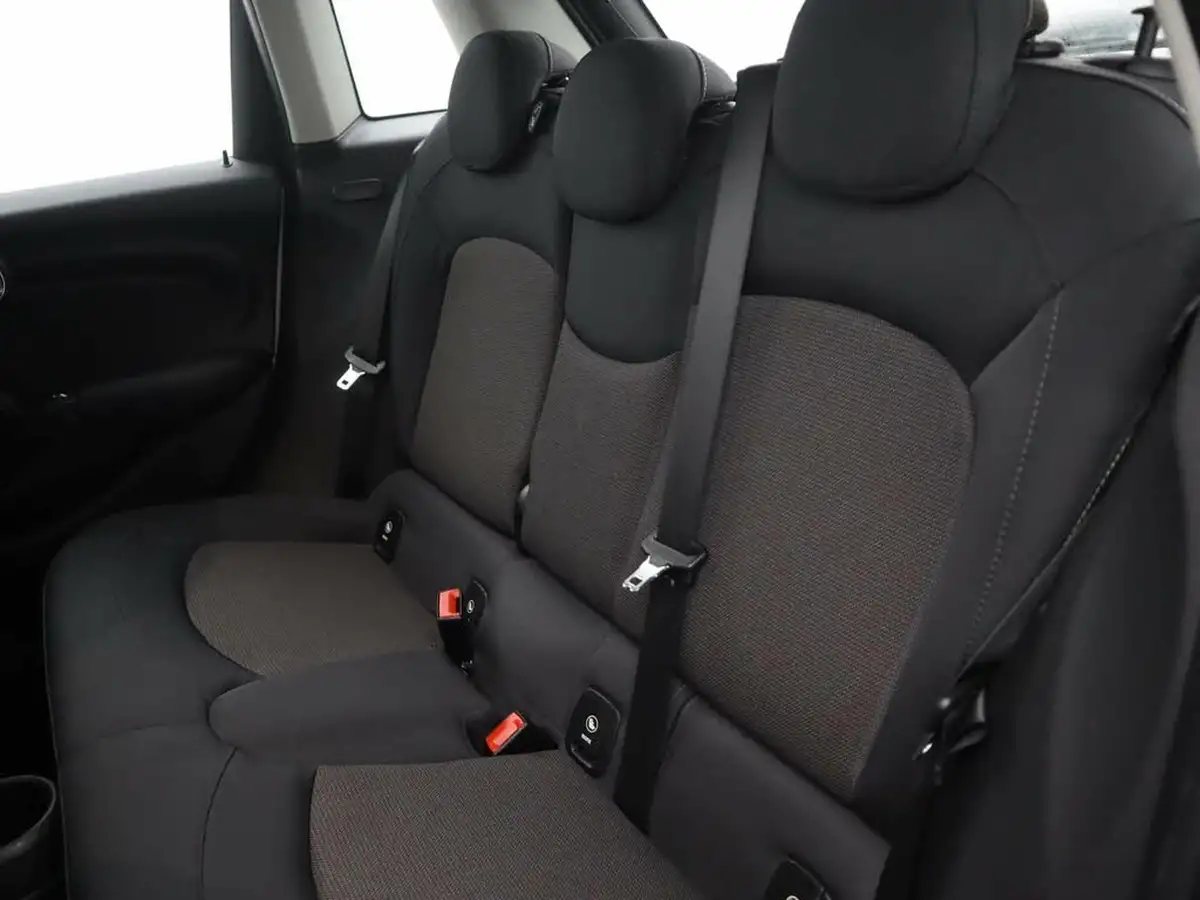 2020-mini-countryman-15-cooper-classic-big-9
