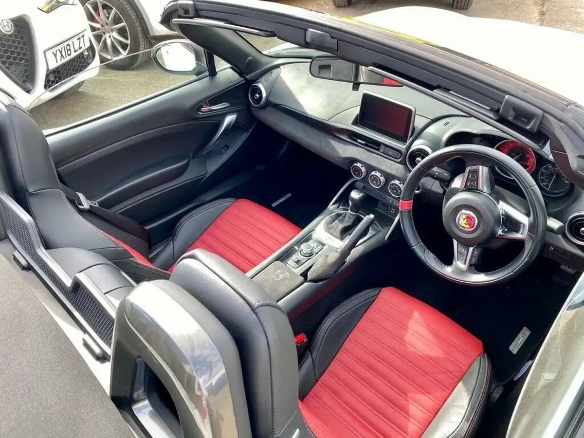 2017-abarth-124-14-multiair-spider-auto-big-19