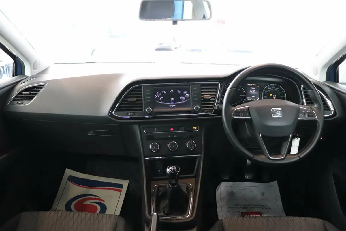 2016-seat-leon-16tdi-ecomotive-se-tech-pack-hatchback-big-2