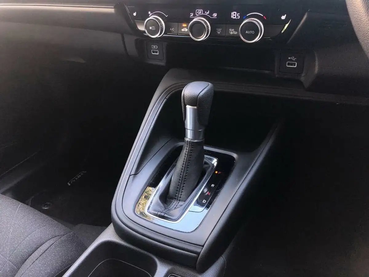 2023-honda-hr-v-15-i-mmd-elegance-big-18