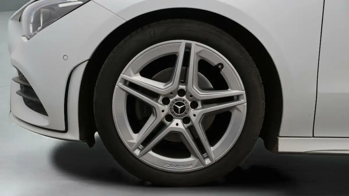 2020-mercedes-benz-cla-13-cla-180-amg-line-coupe-4d-big-18