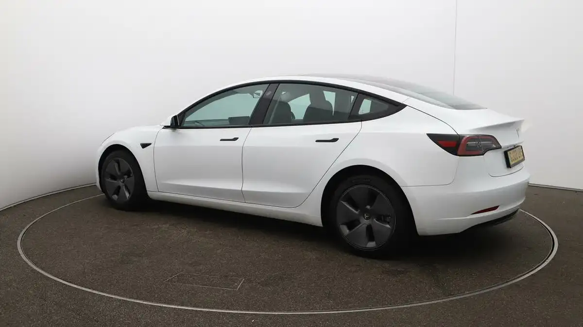 2021-tesla-model-3-e-standard-plus-big-34
